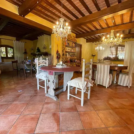 Nocleg ze śniadaniem Casa Penelope 4*